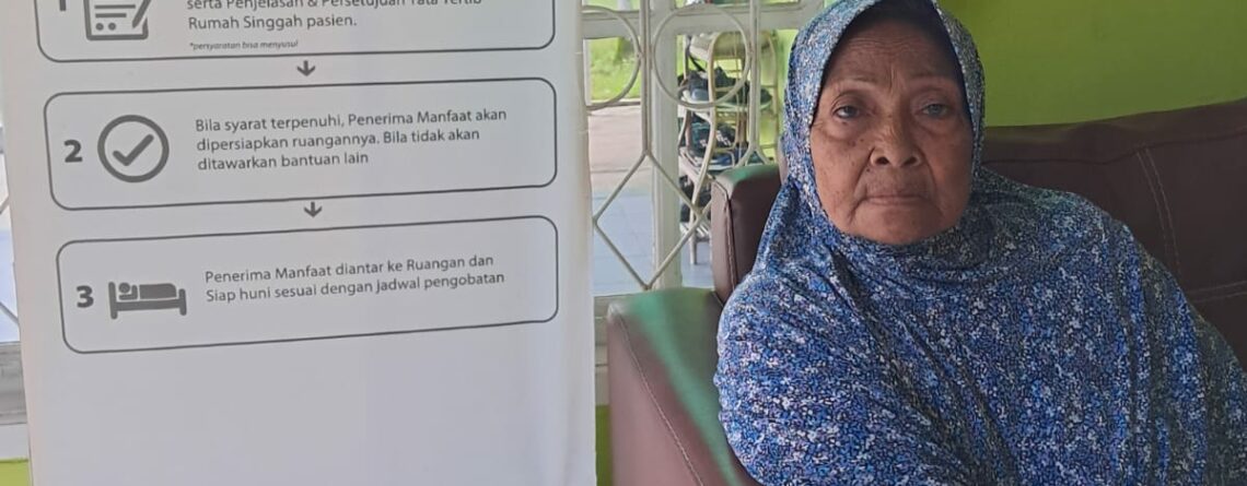 Nenek Penjual Kacang Idap Batu Ginjal