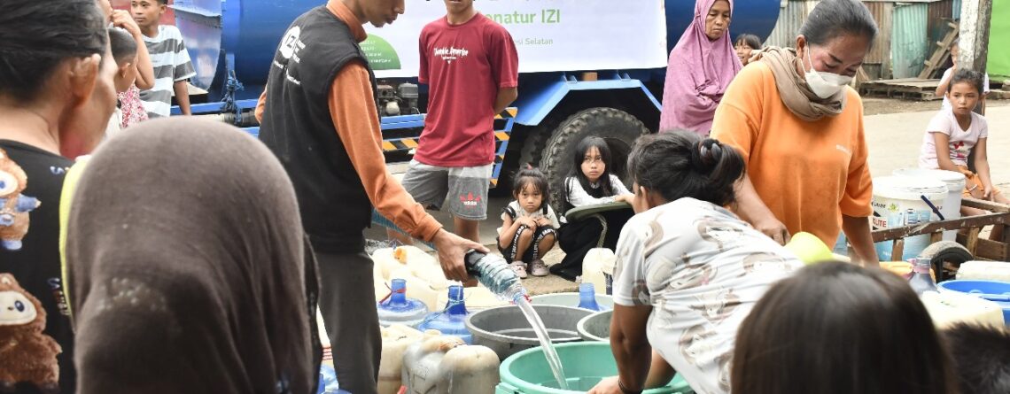 IZI Sulsel kembali bantu warga dengan menyalurkan air bersih