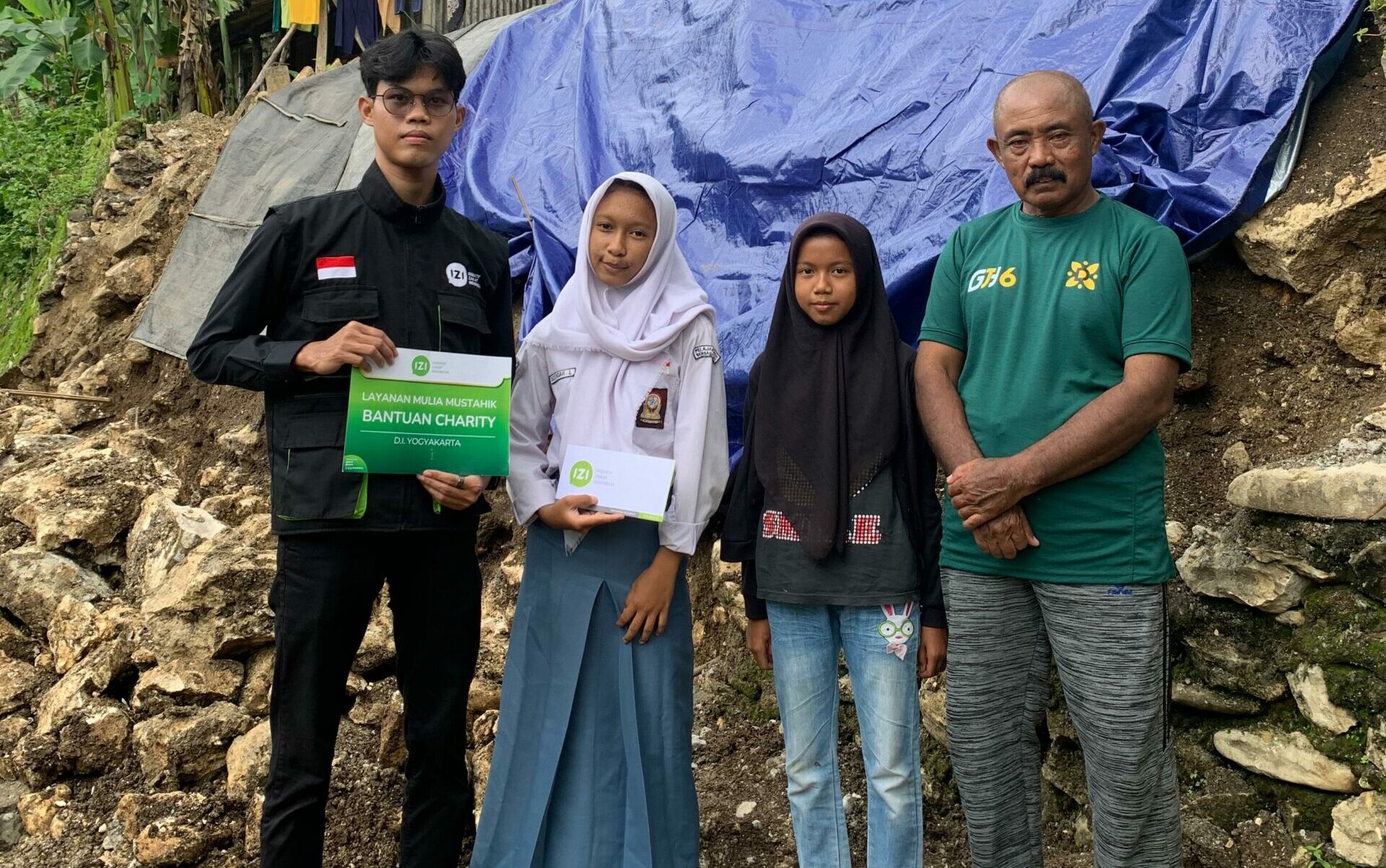 Bantuan untuk Korban Longsor