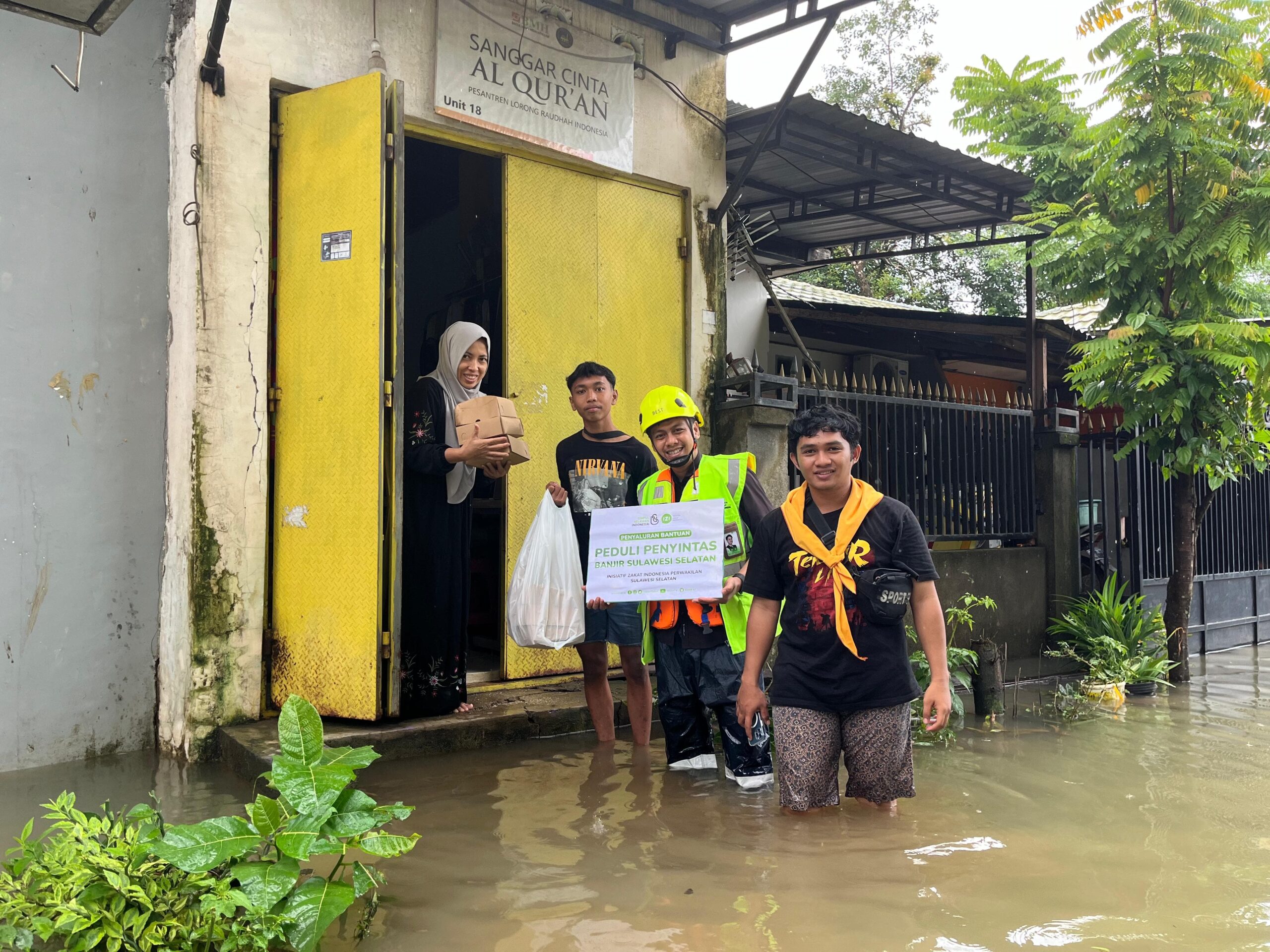 Bantuan untuk Banjir di Makassar