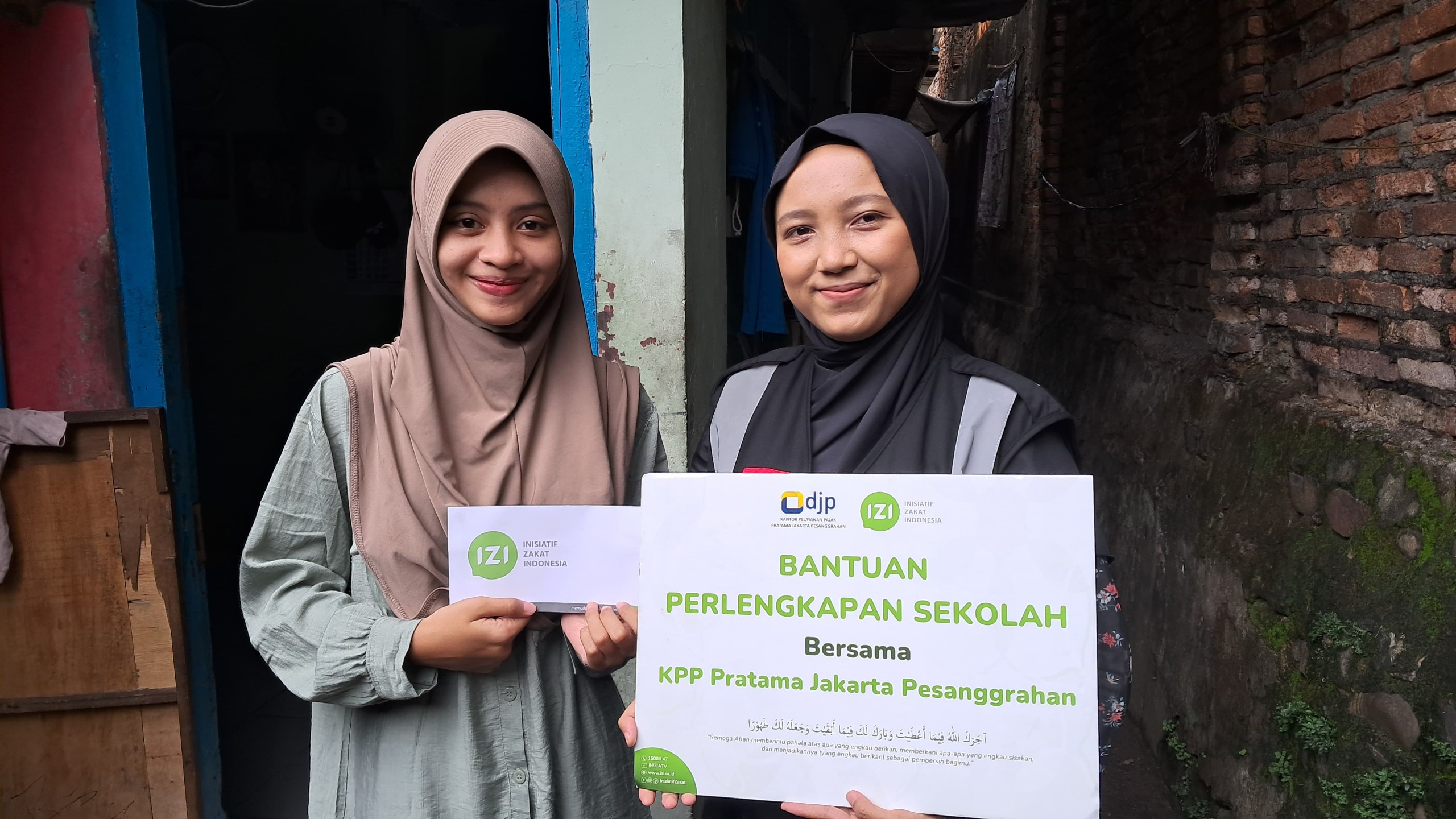 Bantuan Pendidikan untuk Azyra